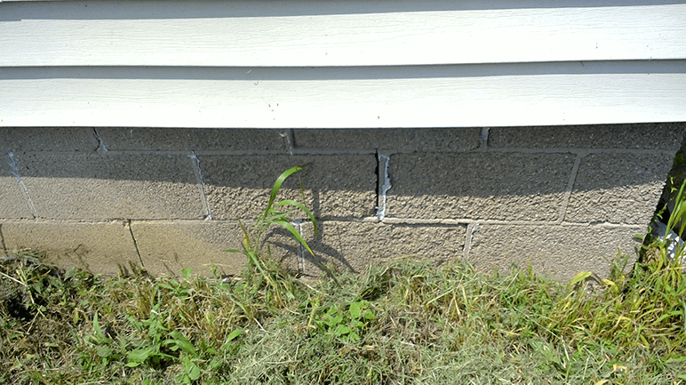 crack in block foundation