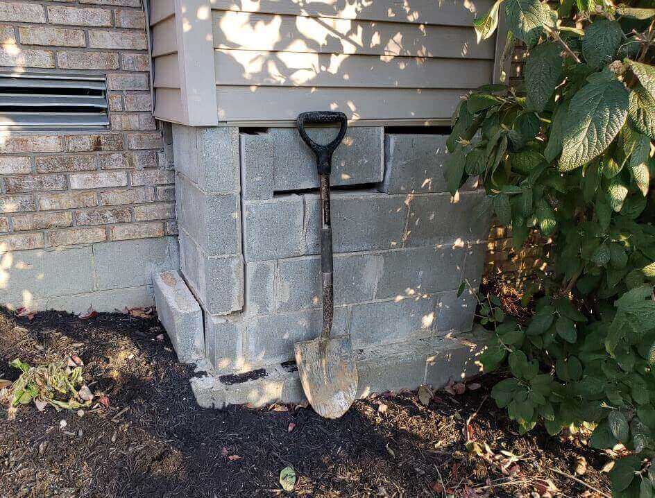 Foundation blocks cracked and separating